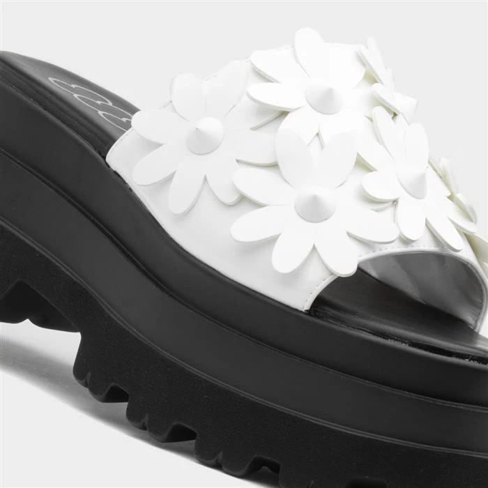 Heart Swag01 Womens White Flower Sandal - Image 4